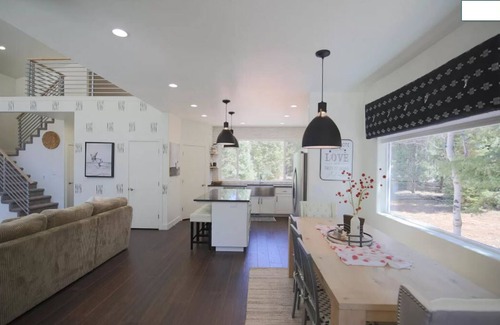 Duck Creek Village Cabin | Tranquil Cabin Retreat-2B/Loft; Sleeps 9+