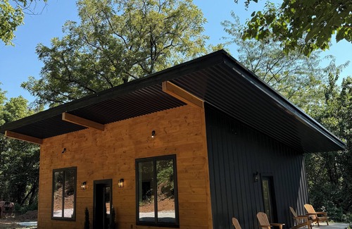Jasper Cabin | Tranquil cabin with AC in charming Jasper