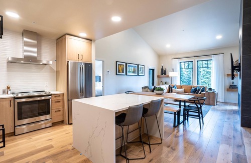 Tamarack Resort Condo | Tranquil Condo| Gas Fireplace with a Mountain View