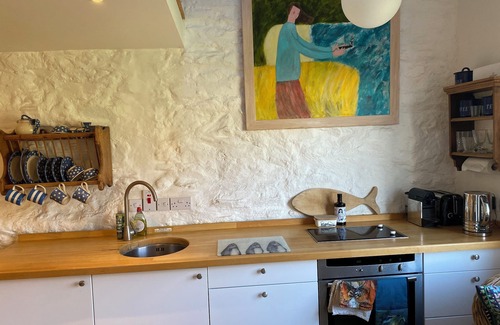 Lerryn Cottage | Tranquil, cosy waterside cottage direct river views, local pub, shop, walks.