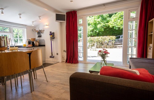 New Forest District Cottage | Tranquil Cottage in this Quiet Corner of The New Forest.