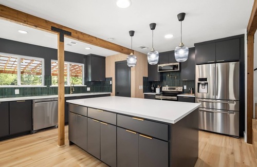 Greenville House | Tranquil Country Escape, 4 Bedrooms, Pond, Firepit