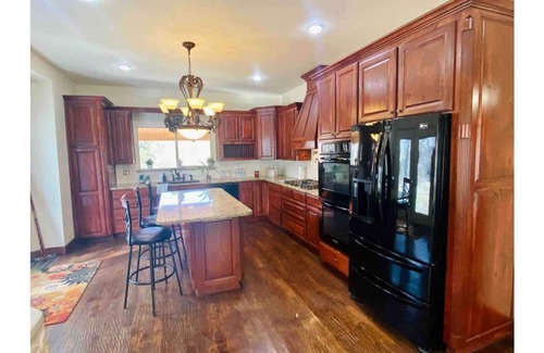 Westminster Cottage | Tranquil Country house in 15 acres of nature with pond