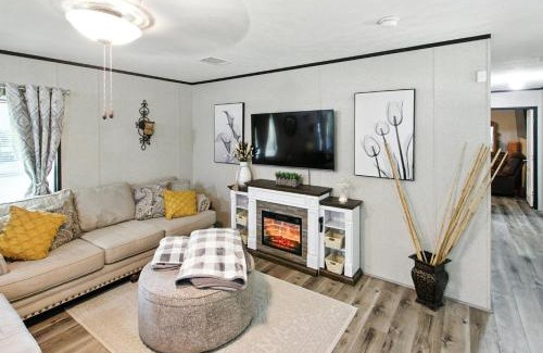 Calhoun House | Tranquil Country Retreat Surrounded by Nature home