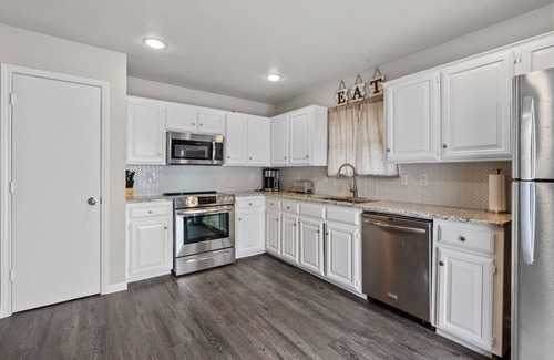 Duncanville House | Tranquil Cozy 3 Bedroom Home in Duncanville