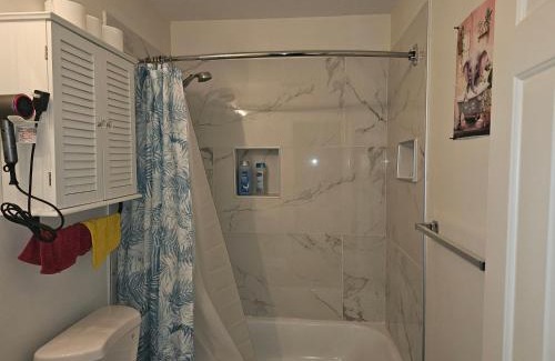 Stafford House | Tranquil Cozy Guest House with Kitchen Beautiful