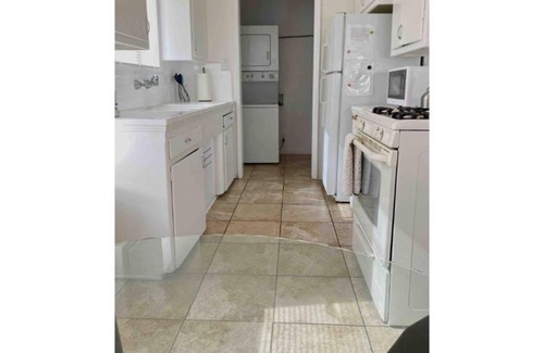 Gardena House | Tranquil cozy private near all LA &OC destinations