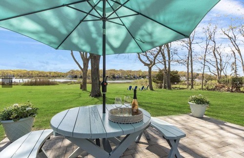 Cutchogue House | Tranquil Creekfront Cottage on North Fork - Your Perfect Summer Getaway