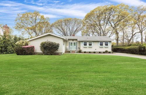 Cutchogue House | Tranquil Creekfront Cottage on North Fork - Your Perfect Summer Getaway