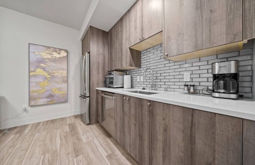Walluga Apartment | Tranquil Dog-Friendly Lake Oswego Luxury Studio
