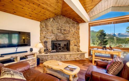 Windcliff Estates House | Tranquil Duplex Home