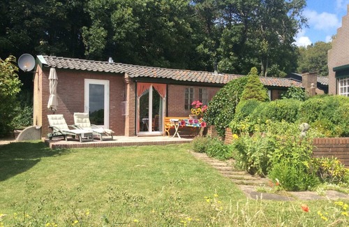 Egmond aan den Hoef Cottage | Tranquil Egmond Hideaway
