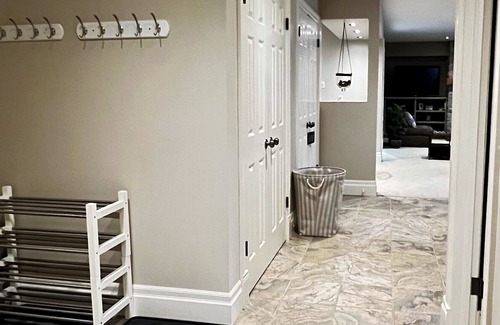 Guelph/Eramosa Apartment | Tranquil Farmhouse Private Apartment