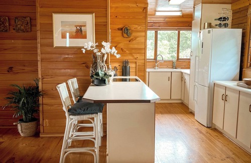 Wilderness House | Tranquil forest retreat -Panoramicmountain views