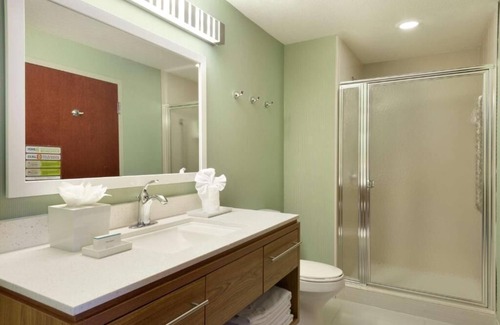 Florida City Hotel | Tranquil Getaway: 3 Units w/Parking, Breakfast! Close to Coral Castle!