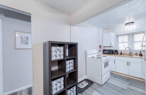 Seelyville Apartment | Tranquil Getaway of Terre Haute