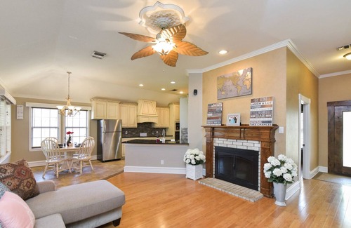 Red Oak House | Tranquil Getaway