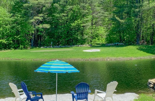 South Londonderry House | Tranquil getaway with private fishing pond, par-3 golf course, & sandy beach