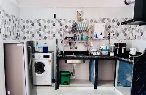 Bainguinim Bed & Breakfast | Tranquil Goan Escape - AC Room in a Villa