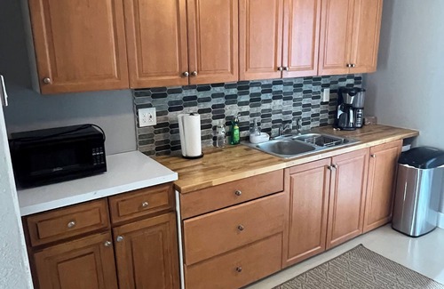 Rural Estates House | Tranquil Guest House In a Very Quiet Neighborhood