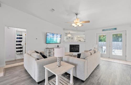 Ono Island House | Tranquil Haven - Pet Friendly