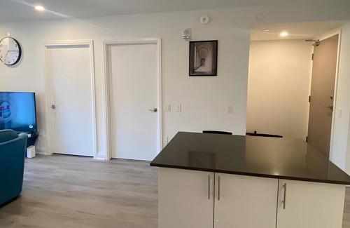 Barrie Condo | Tranquil Haven: Whispering Pines