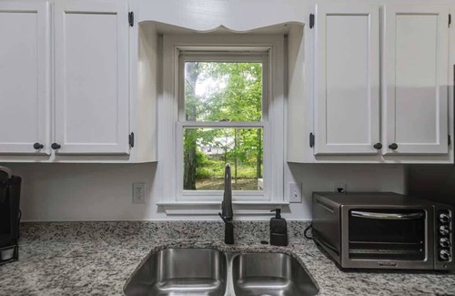 Villa Rica House | Tranquil Hideaway Home - Pet-friendly!
