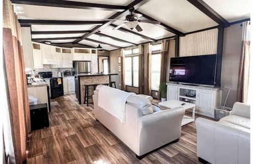 Dripping Springs House | Tranquil Hill Country Cabin near Pedernales Falls