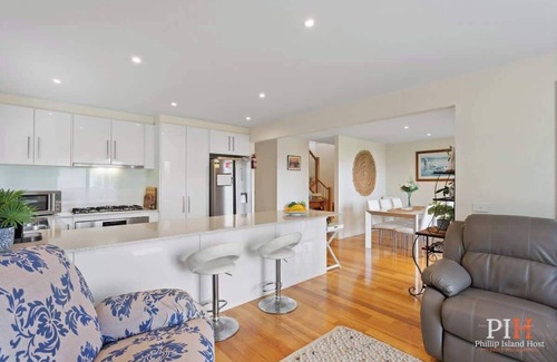 Rhyll House | Tranquil Holiday Retreat Rhyll