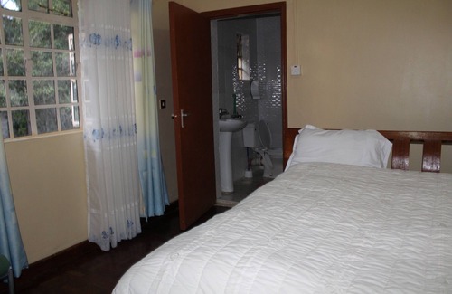 Naro Moru Hotel | Tranquil homestays