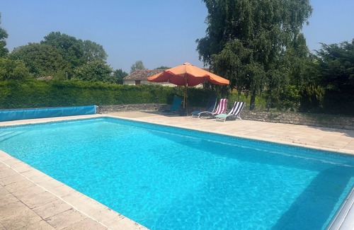Asnieres-en-Poitou House | Tranquil House with large pool, set in private garden