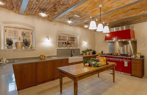 Krasica Villa | Tranquil Istria Estate | Palazio Clai Winery | 8 Bedrooms | Spa & Heated Pool |.