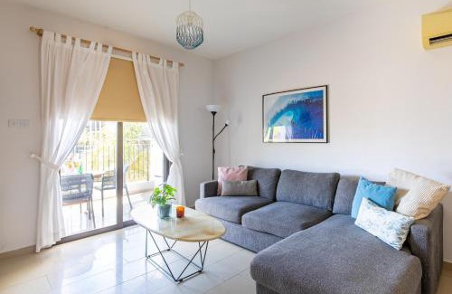 Kapparis Apartment | Tranquil Kyklades BC6, WALK to BEACH