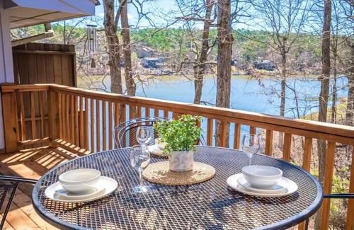 Hot Springs Village House | Tranquil lake view, double decks, beach, golf, hike, fish, indoor pool-gym 4fee