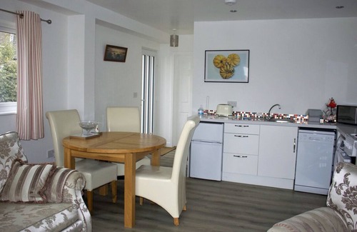 Dymock Cottage | Tranquil Location with Exclusive HOT TUB - 1 bedroom