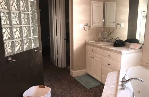 Garland House | Tranquil Luxury 4-BR Golf Retreat w/Htd Pool & Spa1