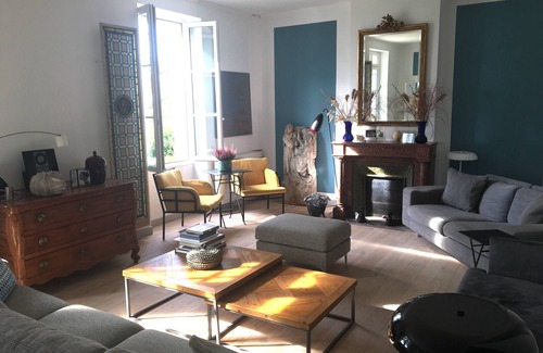 Neuffons House | Tranquil Maison de Maître With a Private Pool in the Countryside