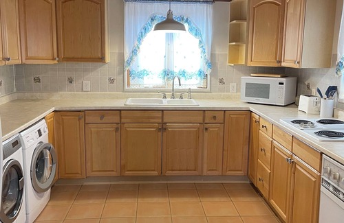 Manitoulin District House | Tranquil Manitoulin Cabin is peaceful and private, surrounded by forest.