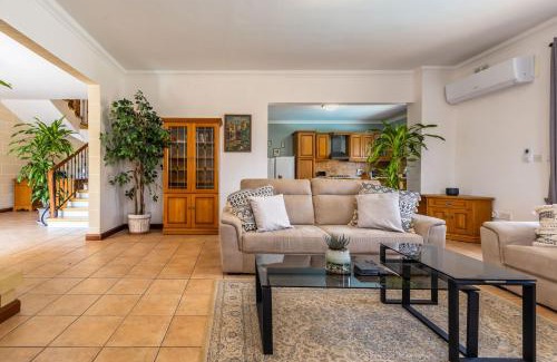 Madliena Villa | Tranquil Mansion - 3 Bed, Pool, BBQ & Gaming Room
