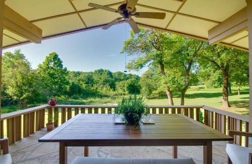 Hardy House | Tranquil Mid-Century Modern Cottage with Forest View