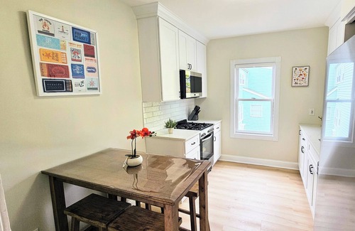 Greenwich Apartment | Tranquil modern upstairs apt. Close to town and beach. Just remodeled!