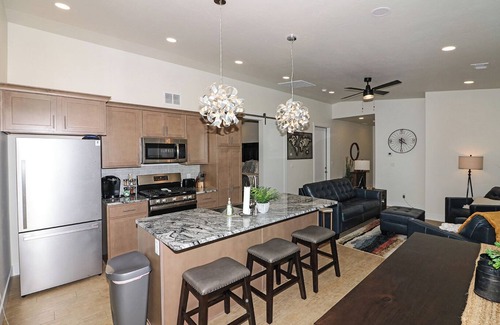 Grand Junction House | Tranquil Modern Haven Allergy Friendly