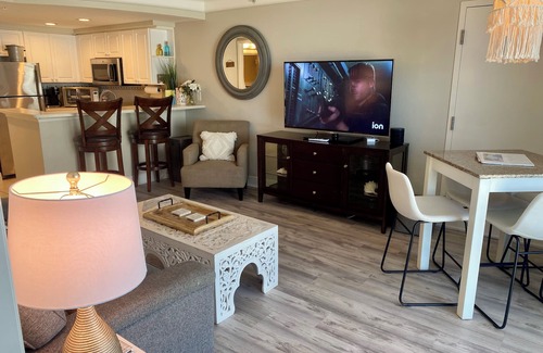 Ortona Park Condo | Tranquil Moments Beautiful Updated One Bedroom, Full Kitchen Sleeps 4
