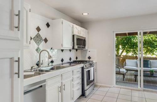 Glenwood Springs House | Tranquil Mountain Getaway