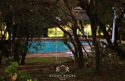 Magaliesberg Ski Chalet | Tranquil Mountain Cottage :Hikes/Boma/Animals/Pool