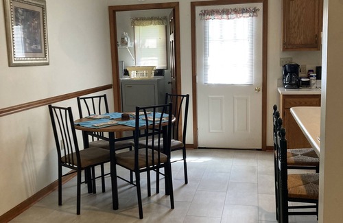 Candler House | Tranquil Mountain Cottage (Wheelchair Accessible)