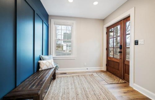Maryville House | Tranquil Mountain Escape Luxurious 5-Bedroom Farmhouse with Pool