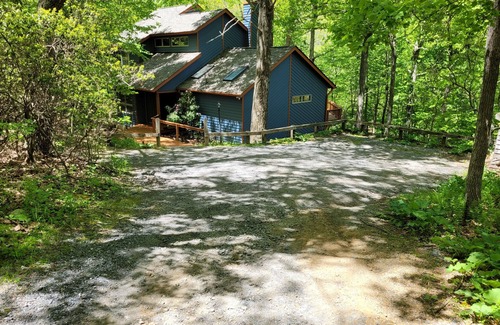Chestnut Springs House | Tranquil mountain home. Close to the Appalachian and Shamokin Springs Trails!