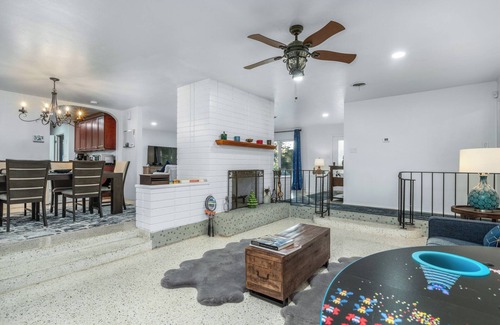 Sebring House | Tranquil Oaks Near Lake & Raceway w/Tesla Charger & Family Games Included!