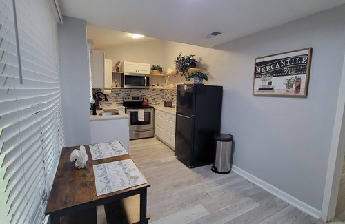 Denton Apartment | Tranquil Oasis close to TWU & UNT Modern 1 Bedroom Private Apartment